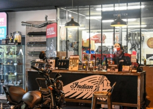 Photographe entreprise: Concession Indian Motorcycle - Responsable atelier - La Garde - Toulon